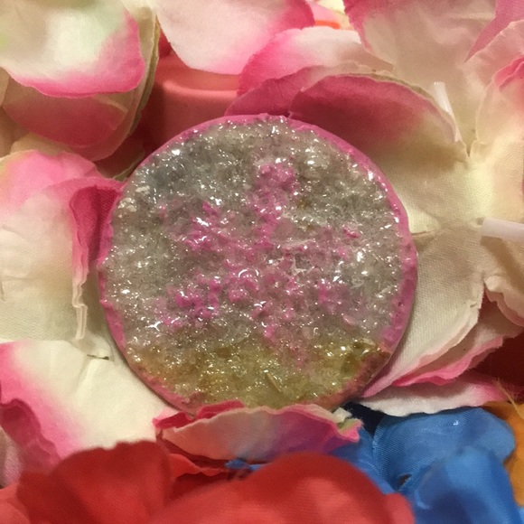 💕🤍Brooch🤍💕 - Picture 17 of 17